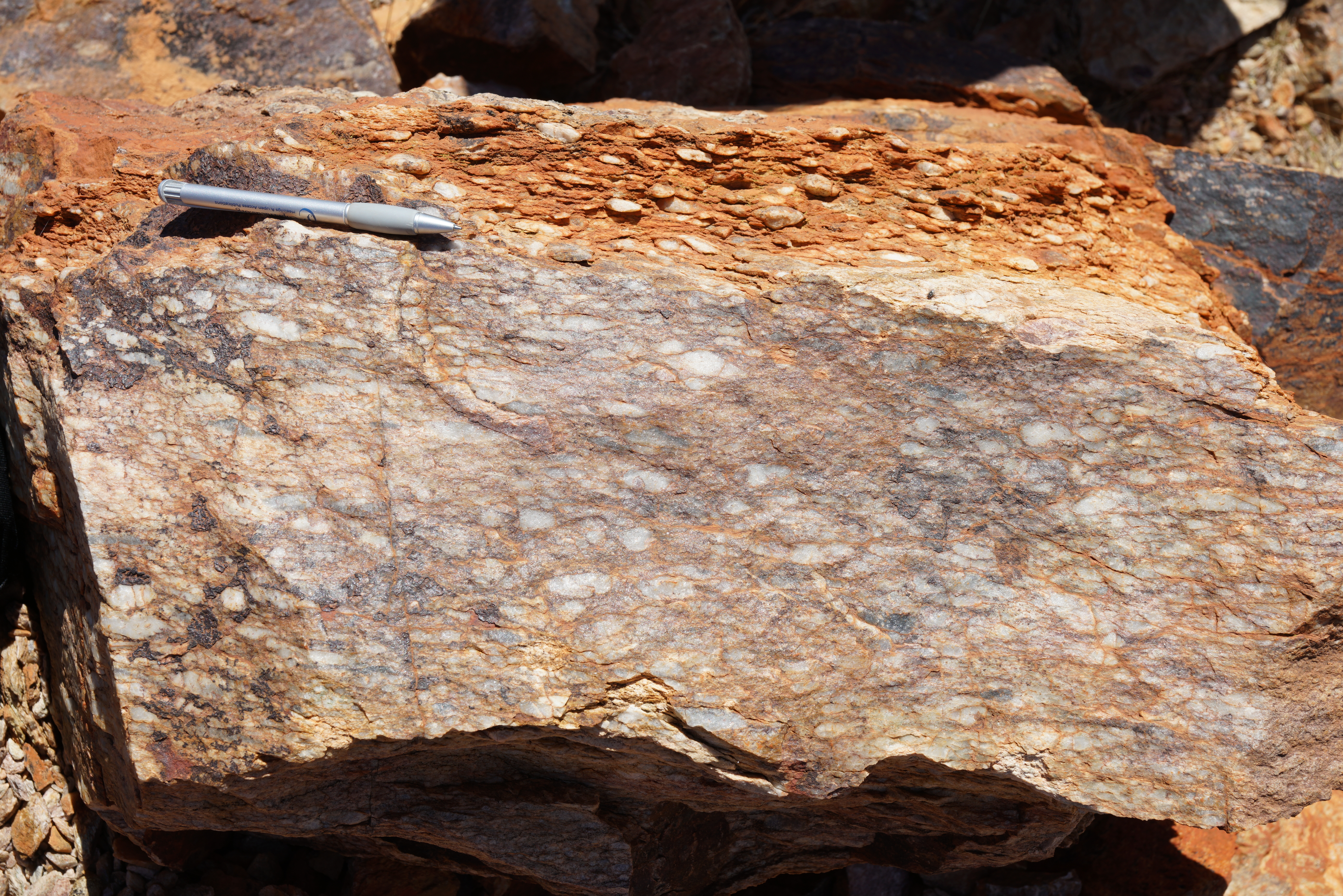 INVIZO 6000 dataset of a deprocessed LED device